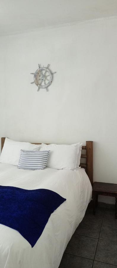 Breezy Seaview- On The Beach Amanzimtoti Luaran gambar